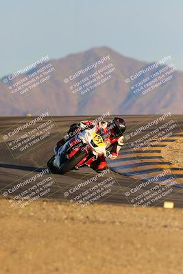 media/Dec-16-2023-CVMA (Sat) [[bb38a358a2]]/Race 13 Amateur Supersport Middleweight/